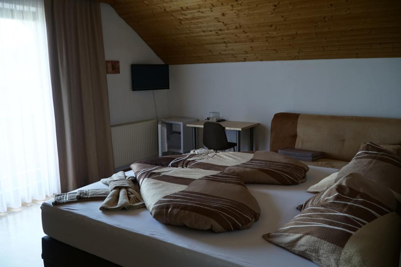 Pension-Ferienwohnung Rotar Фак-ам-Зе Екстер'єр фото